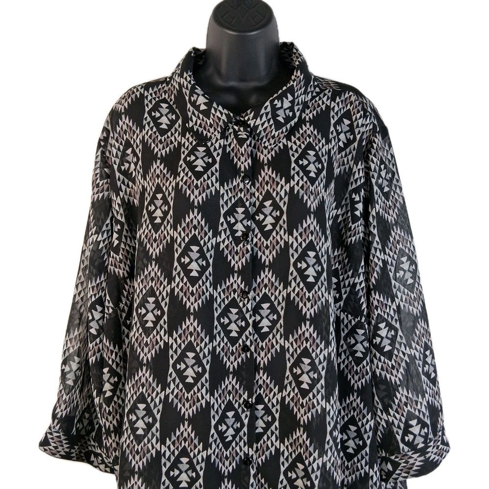Simply Emma Women's Full Button Blouse Plus 3X Black White Geo Print Lightweight - Picture 3 of 14